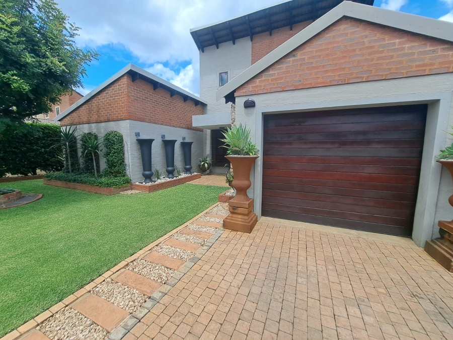 3 Bedroom Property for Sale in Waterval East North West